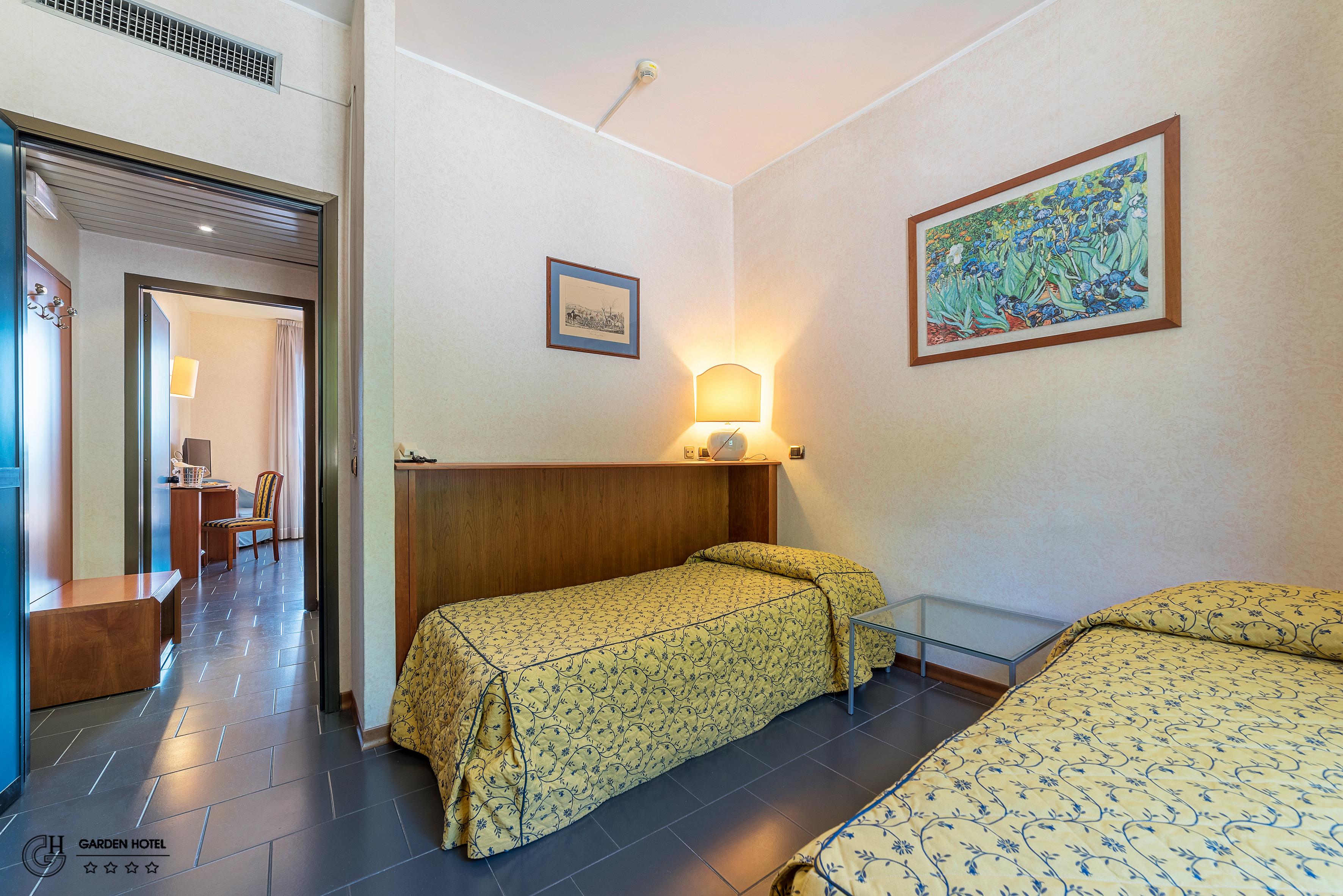 Hotel Garden Терни Экстерьер фото